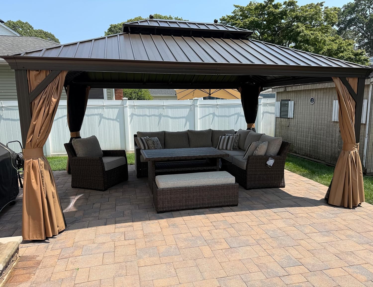 etezen - Tonnelle aluminium série éclairée - 4,85x3,65 m - gouttière, rideaux moustiquaires, poteaux renforcés, bro