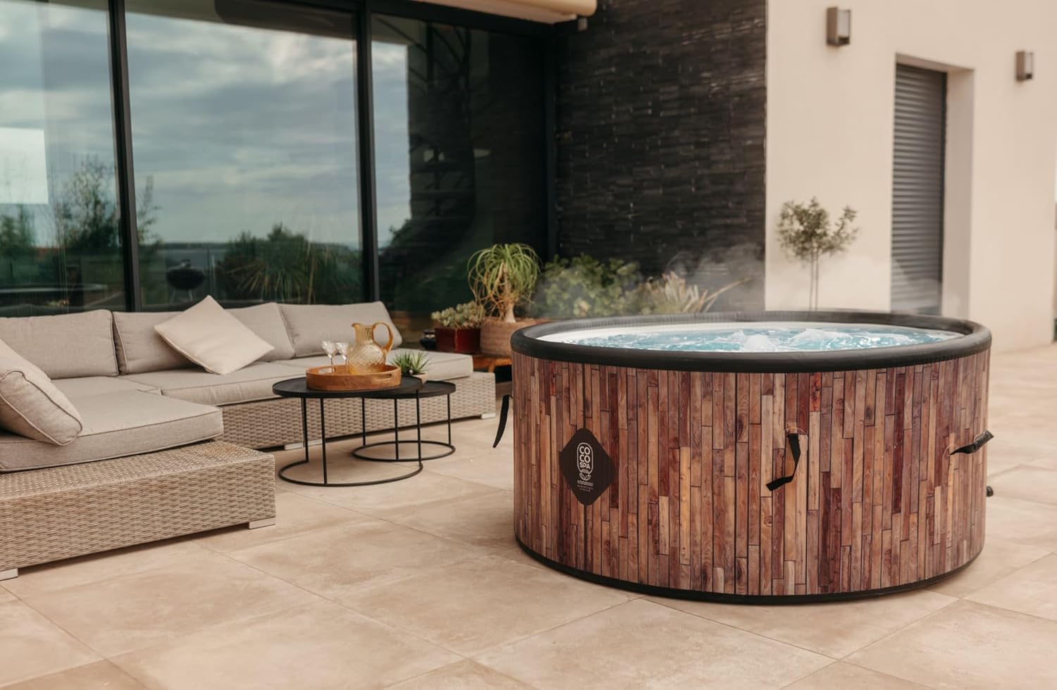 etezen Bali Spa Gonflable - 150 cm de diamètre - 800 litres - Moteur 2240 W - 2 à 4 Personnes - Massage 140 Jets