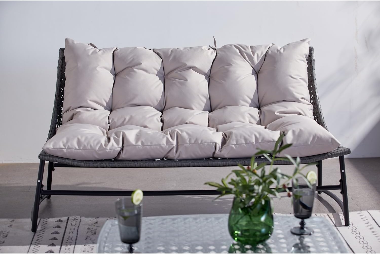 etezen - Guahana - salon bas 4 places, acier, rotin, coussins épais