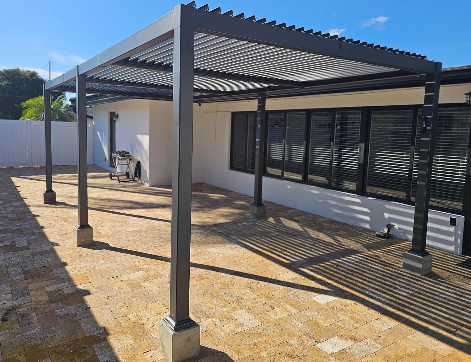 etezen - pergola bioclimatique - 3,5x6,35m - aluminium, lames orientables, résistante intempéries